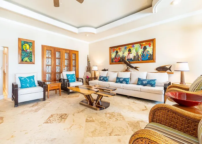 Villa Belizean Cove Estates Beachfront *