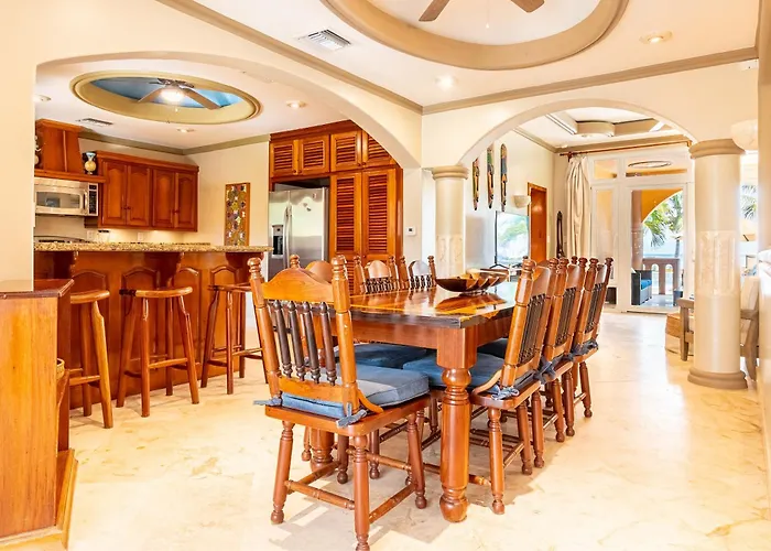 Belizean Cove Estates Beachfront * San Pedro (Ambergris Caye)
