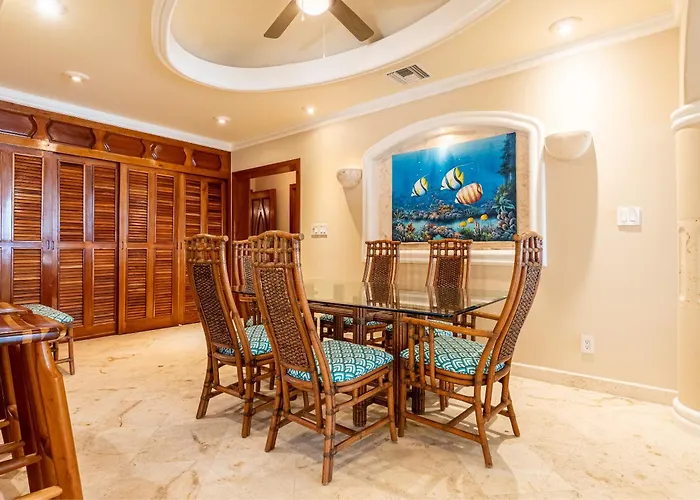 Villa Belizean Cove Estates Beachfront *