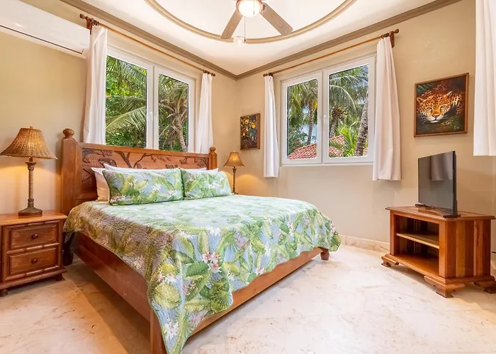 Belizean Cove Estates Beachfront