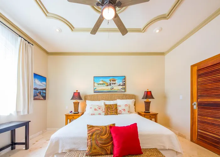Villa Belizean Cove Estates Beachfront San Pedro (Ambergris Caye)