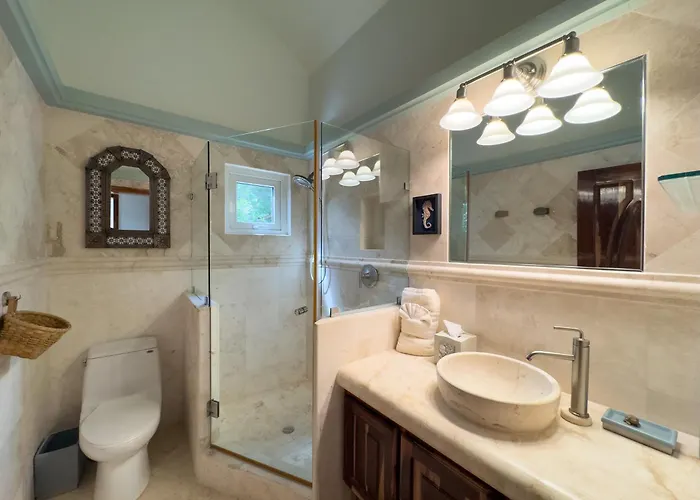 Belizean Cove Estates Beachfront Villa San Pedro (Ambergris Caye)