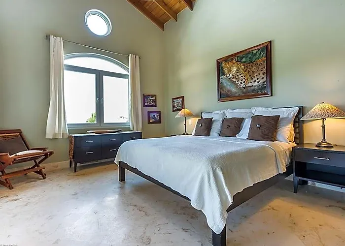 Belizean Cove Estates Beachfront Villa San Pedro (Ambergris Caye)