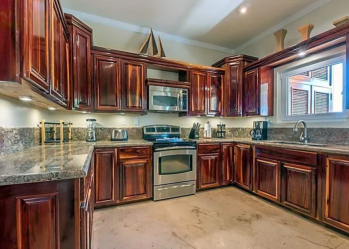 Belizean Cove Estates Beachfront *